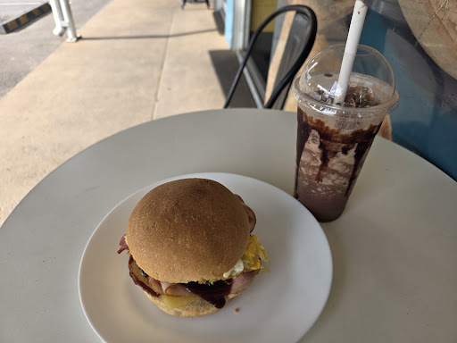 Tony’s Filipino Bread logo