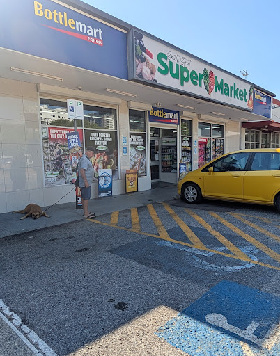 Smith Street Supermarket logo